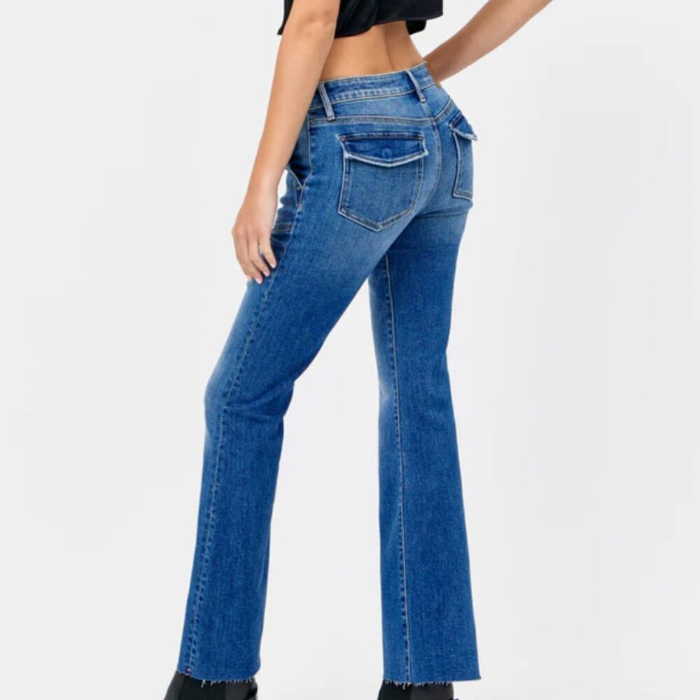 NWT Hidden Happi Jeans -- Mid Rise Utility Pocket Flare -- Size 28